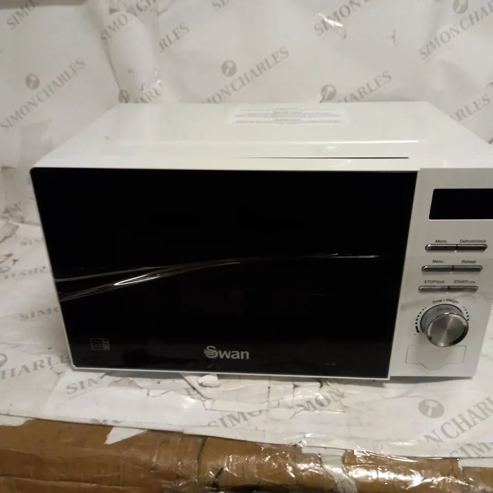 SWAN 20L 700W DIGITAL MICROWAVE - WHITE RRP £54