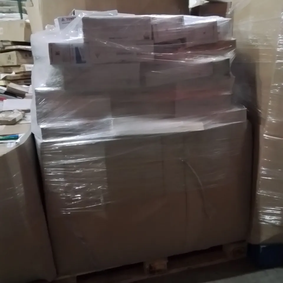 PALLET CONTAINING LARGE QUANTITY OF TONER CARTRIDGES 