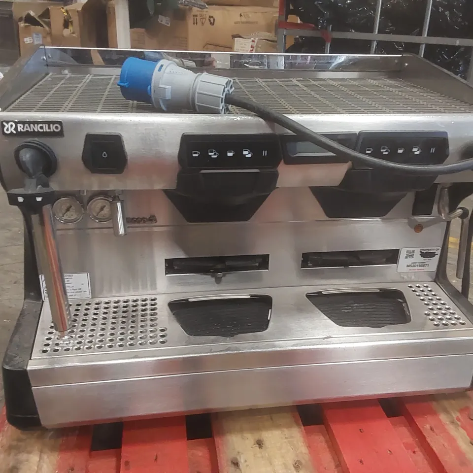RANCILIO CLASSE 7 COMMERCIAL 2 GROUP COFFEE MACHINE