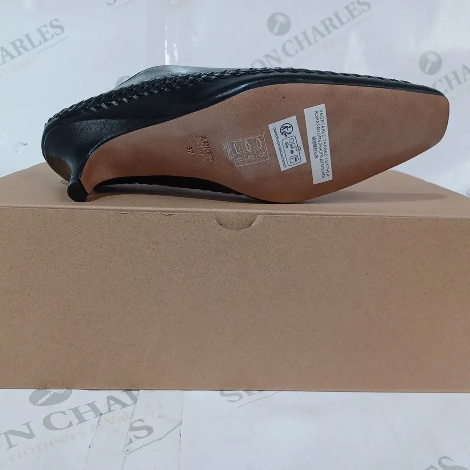 BOXED PAIR OF ARKET LOW HEEL SLIP-ON SHOE SIN BLACK UK SIZE 4