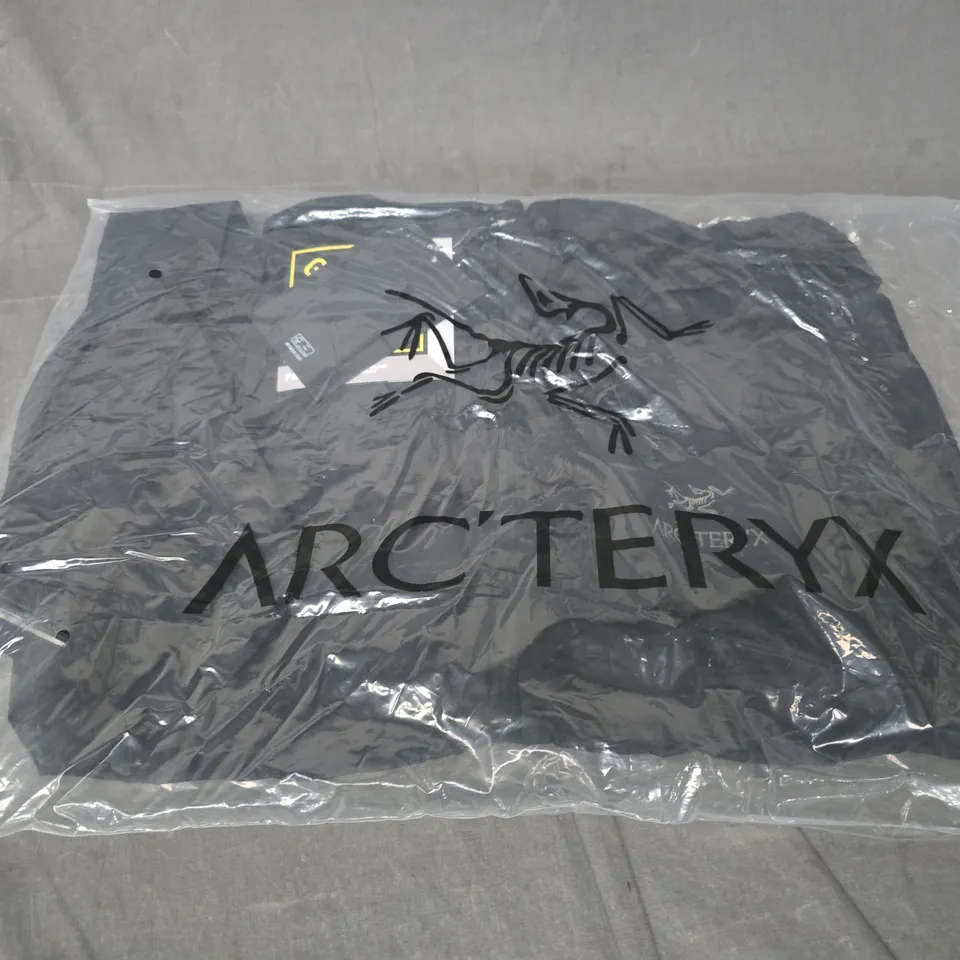 ARC'TERYX MEN'S JACKET – SIZE M