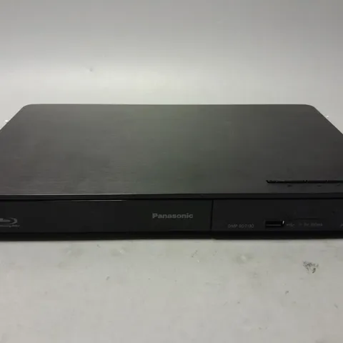 PANASONIC (DMP-BDT180)