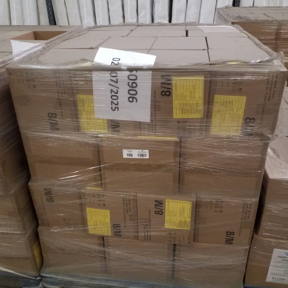 PALLET CONTAINING APPROXIMATELY 560 INTCO VINYL GLOVES 100PK MEDIUM