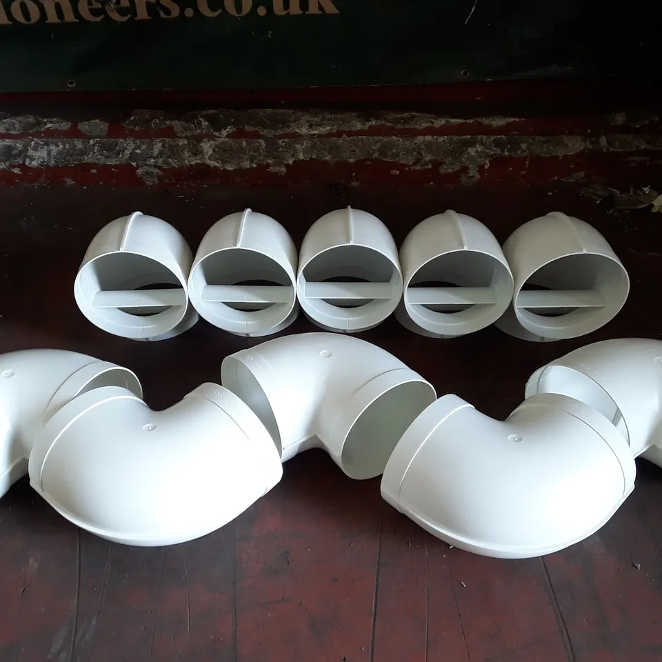 BOX CONTAINING 10 RIGHT ANGLE EXTRACTOR FITTINGS