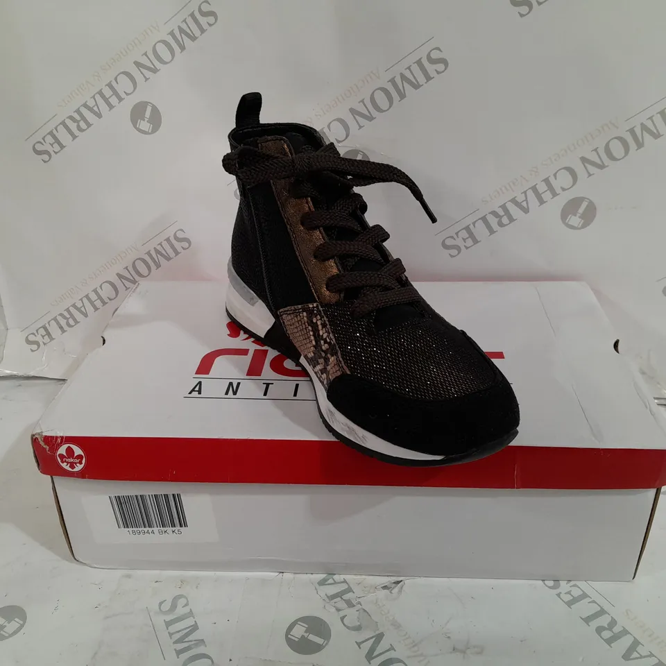 RIEKER LACE UP ANKLE BOOT 6.5