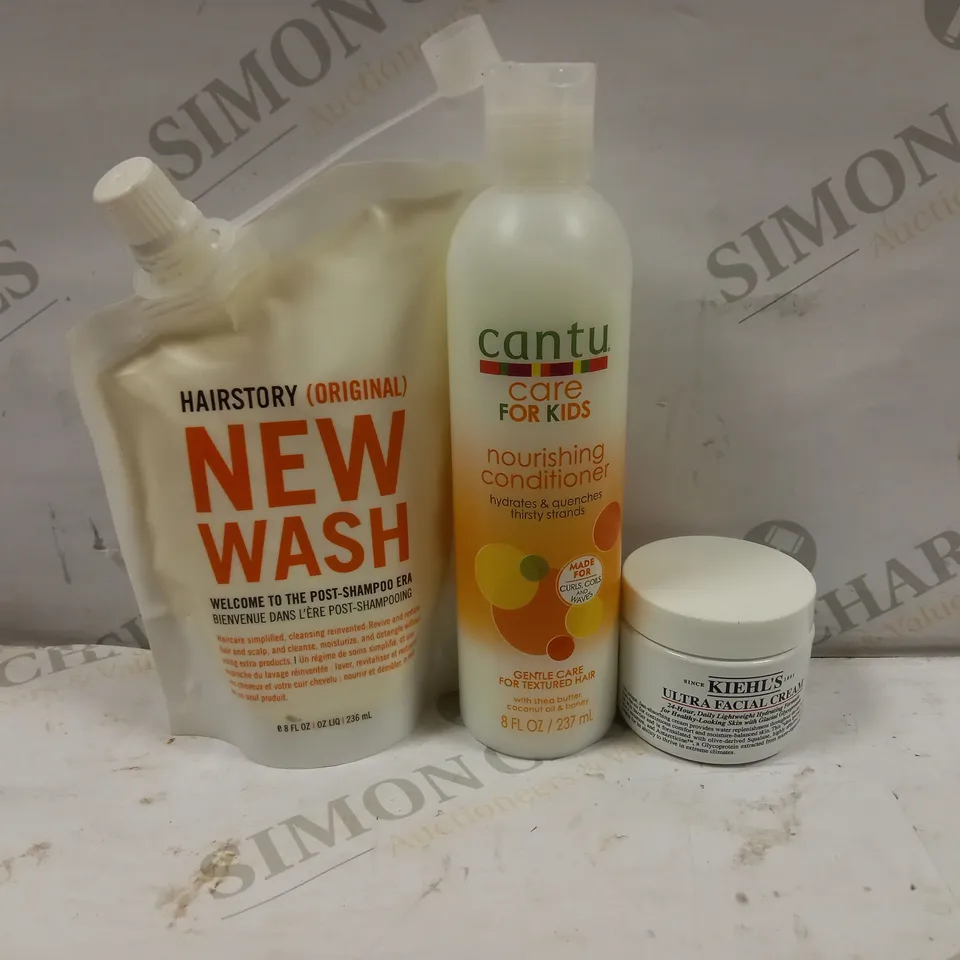 LOT OF APPROXIMATELY 20 COSMETICS ITEMS TO INCLUDE HAIRSTORY ORIGINAL NEW-WASH, KIEHLS ULTRA FACE CREAM, CANTU NOURISHING CONDITIONER, ETC