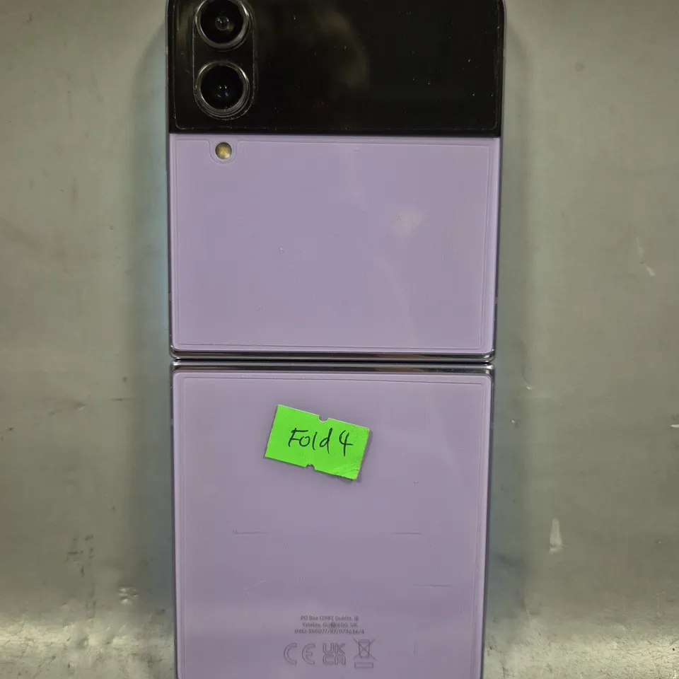 SAMSUNG GALAXY Z FOLD 4 