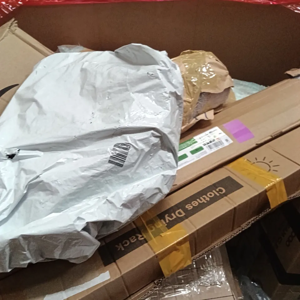 PALLET OF ASSORTED ITEMS INCLUDING - JACKET ( XL), REVERSIBLE PLAY MAT, STEAM CLEANER 