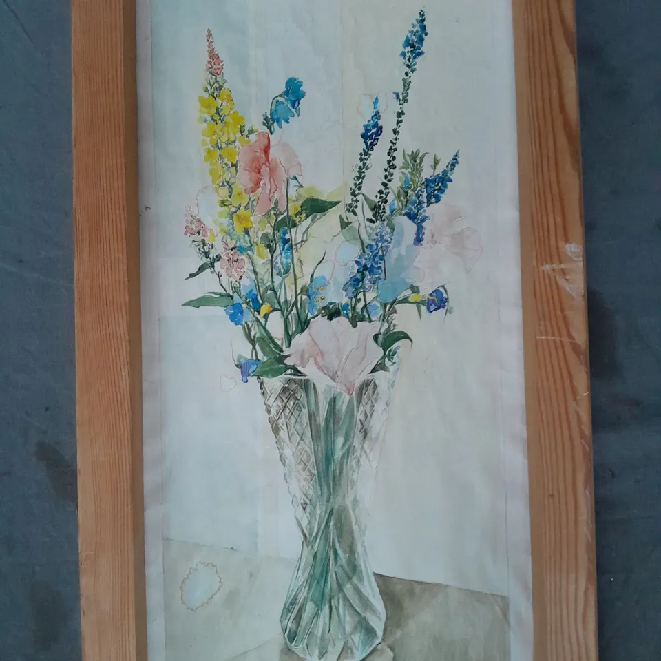 SIGNED DECORATIVE FLORAL ART PRINT IN WOODEN FRAME