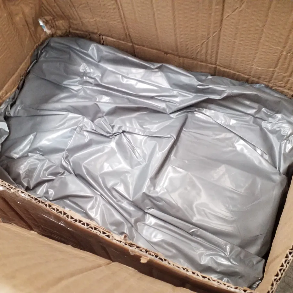 BOX CONTAINING APPROXIMATELY 8 KEPLIN LIGHTWEIGHT CABIN TRAVEL BAGS - BLACK & PURPLE 