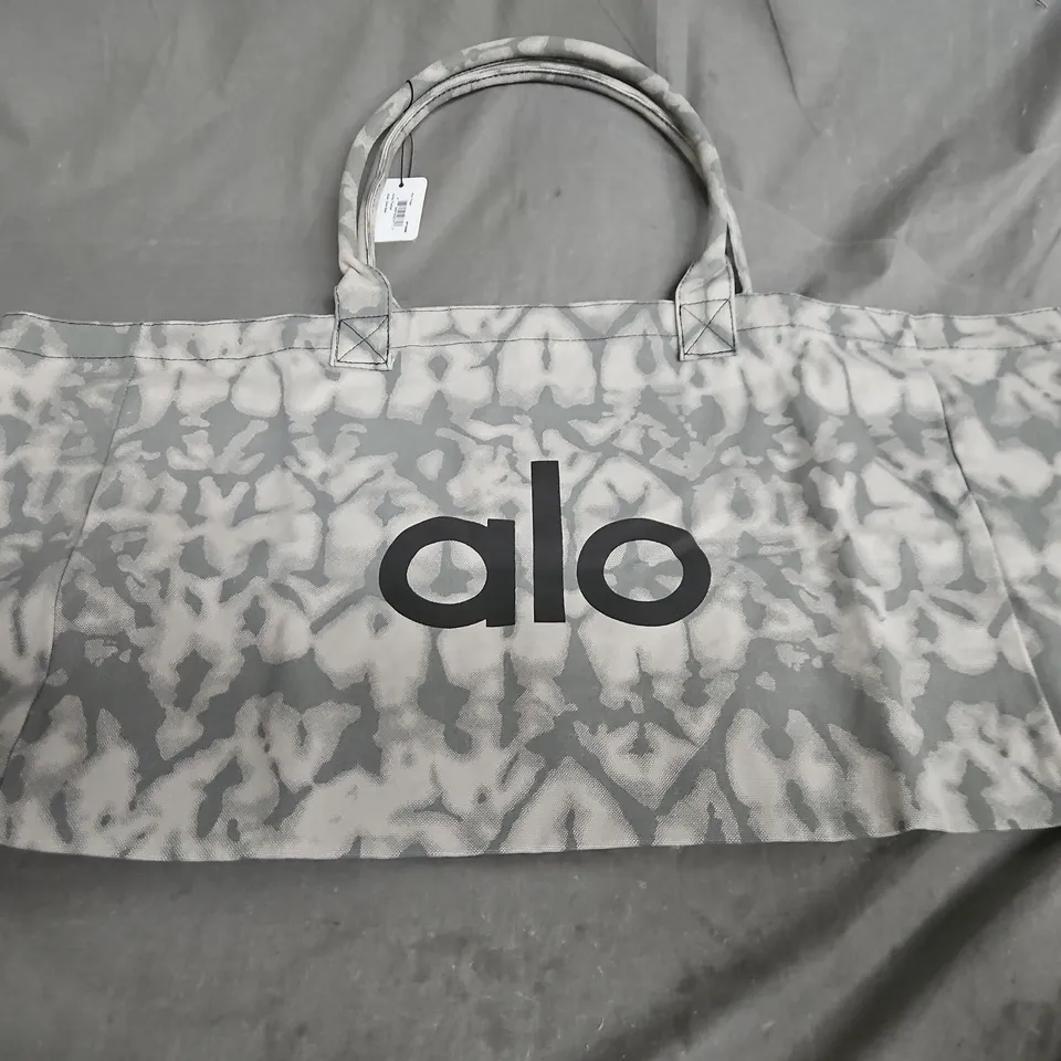 ALO TOTE BAG – GREY CAMOUFLAGE 