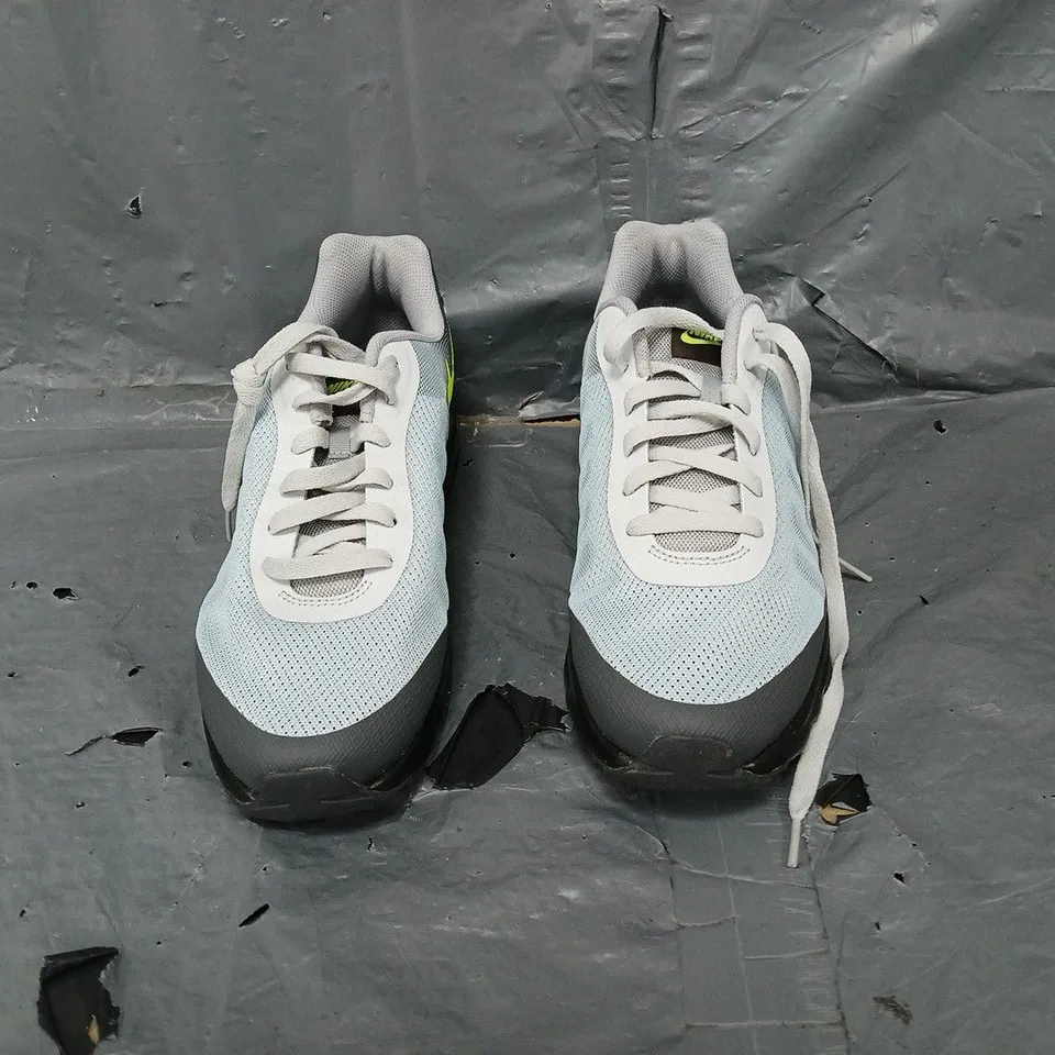 UNBOXED PAIR OF NIKE AIR MAX INVIGOR GREY/YELLOW UK 10 