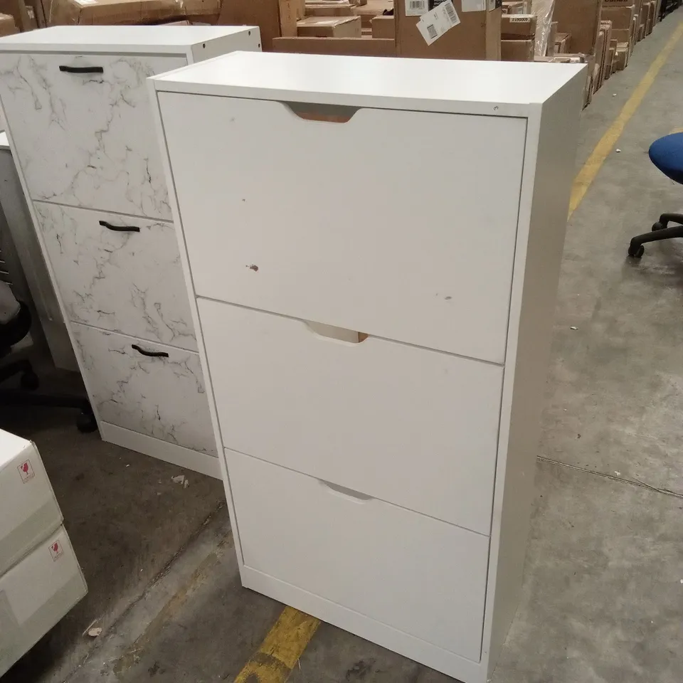 VIDA 3 DOOR FLIP-DOWN SHOE STORAGE UNIT
