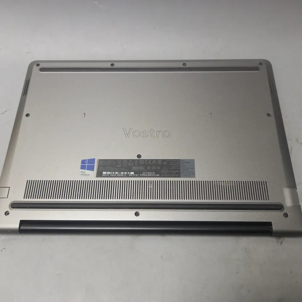UNBOXED DELL VOSTRO 14 CORE I-5 7200U 16GB RAM 256GB SSD LAPTOP - SILVER