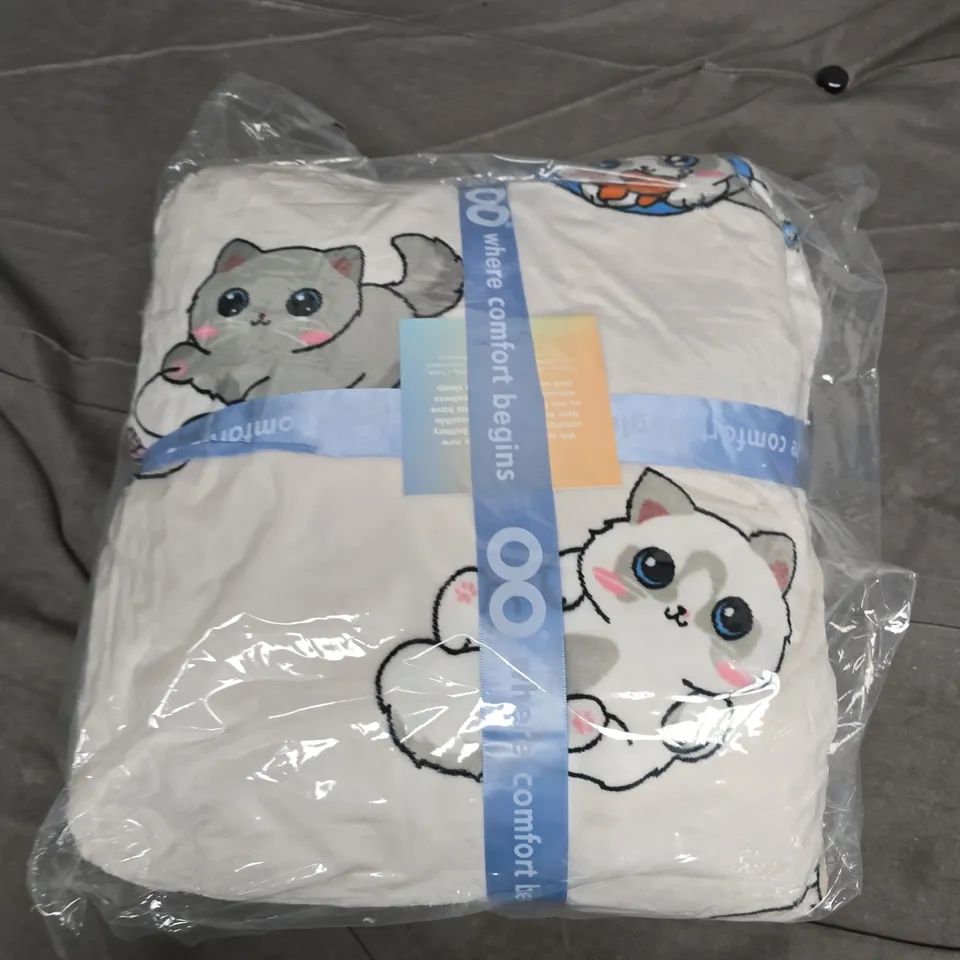 SEALED OODIE OVERSIZED HOODED BLANKET - CATS
