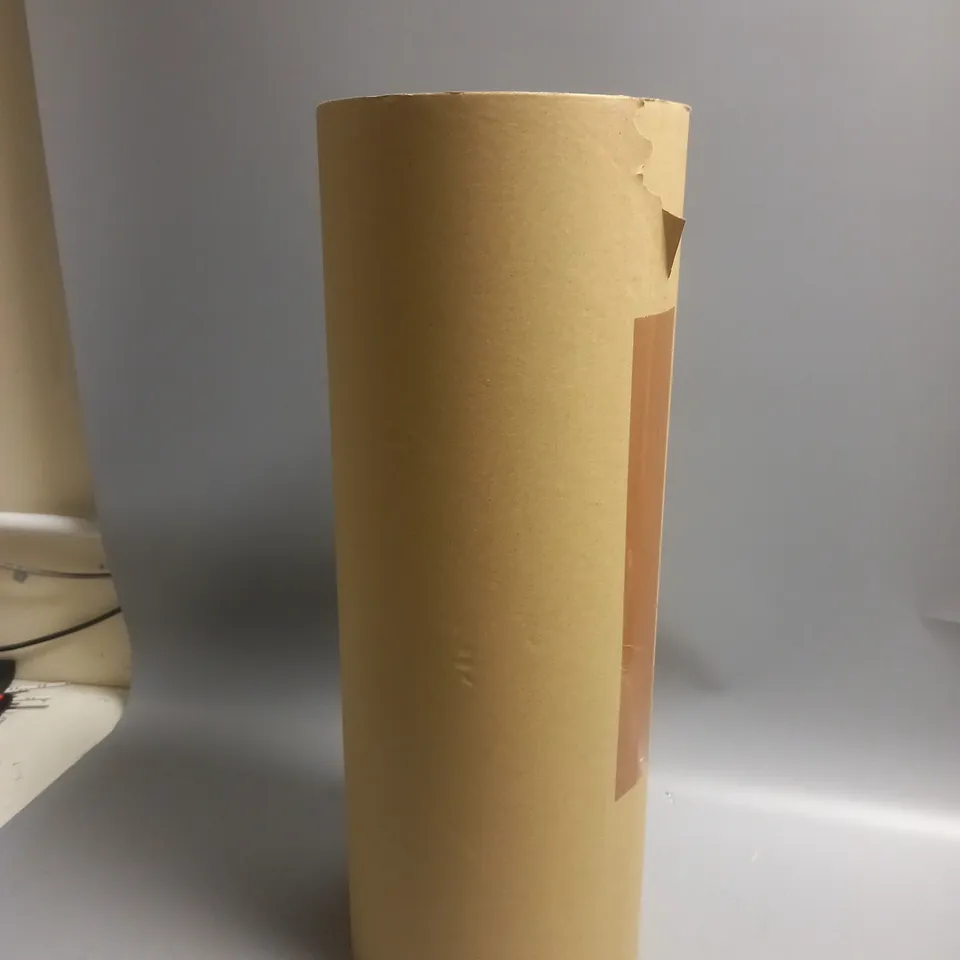 UNBRANDED ROLL OF BROWN PAPER - SIZE UNSPECIFIED 