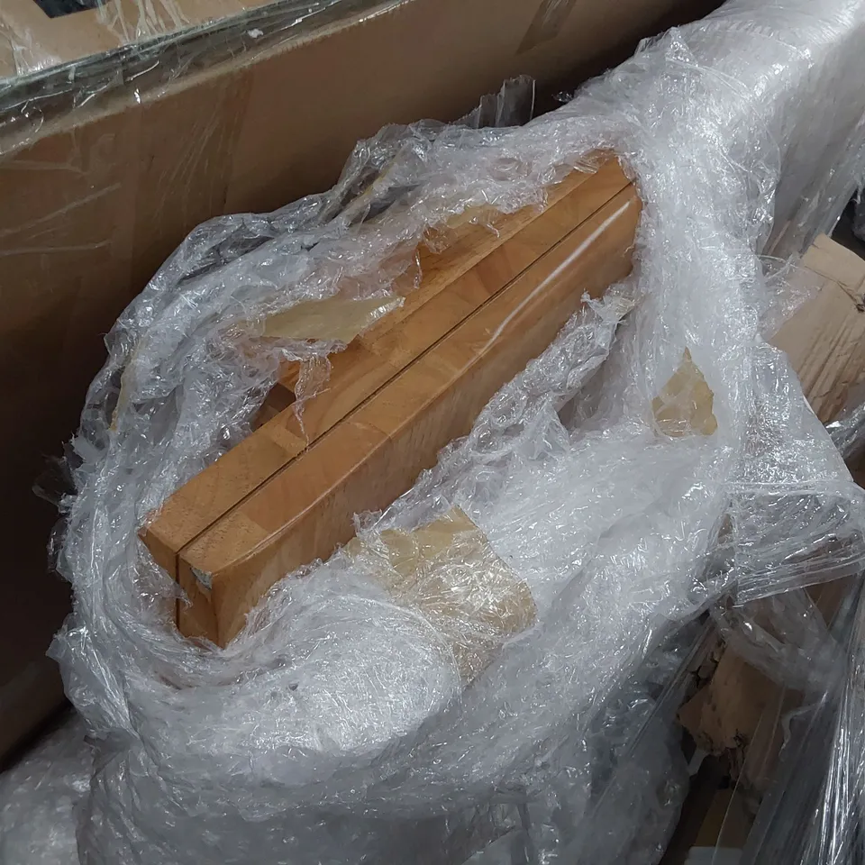 DESIGNER EXTENDING RECTANGULAR DINING TABLE LIGHT OAK