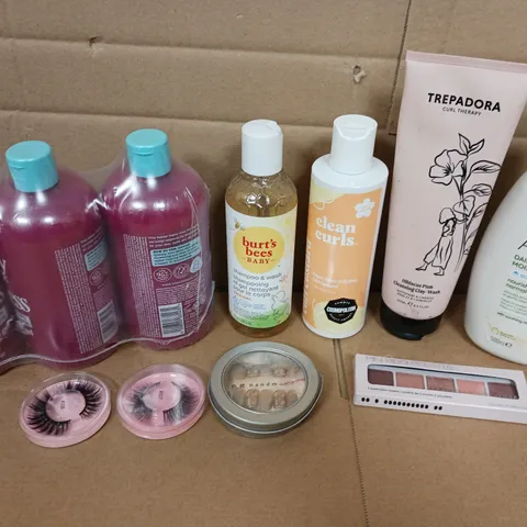 APPROX 12 ASSORTED BEAUTY PRODUCTS TO INCLUDE AVEENO BODY WASH, BURTS BEES SHAMPOO, FALSE EYELASHES, ETC 