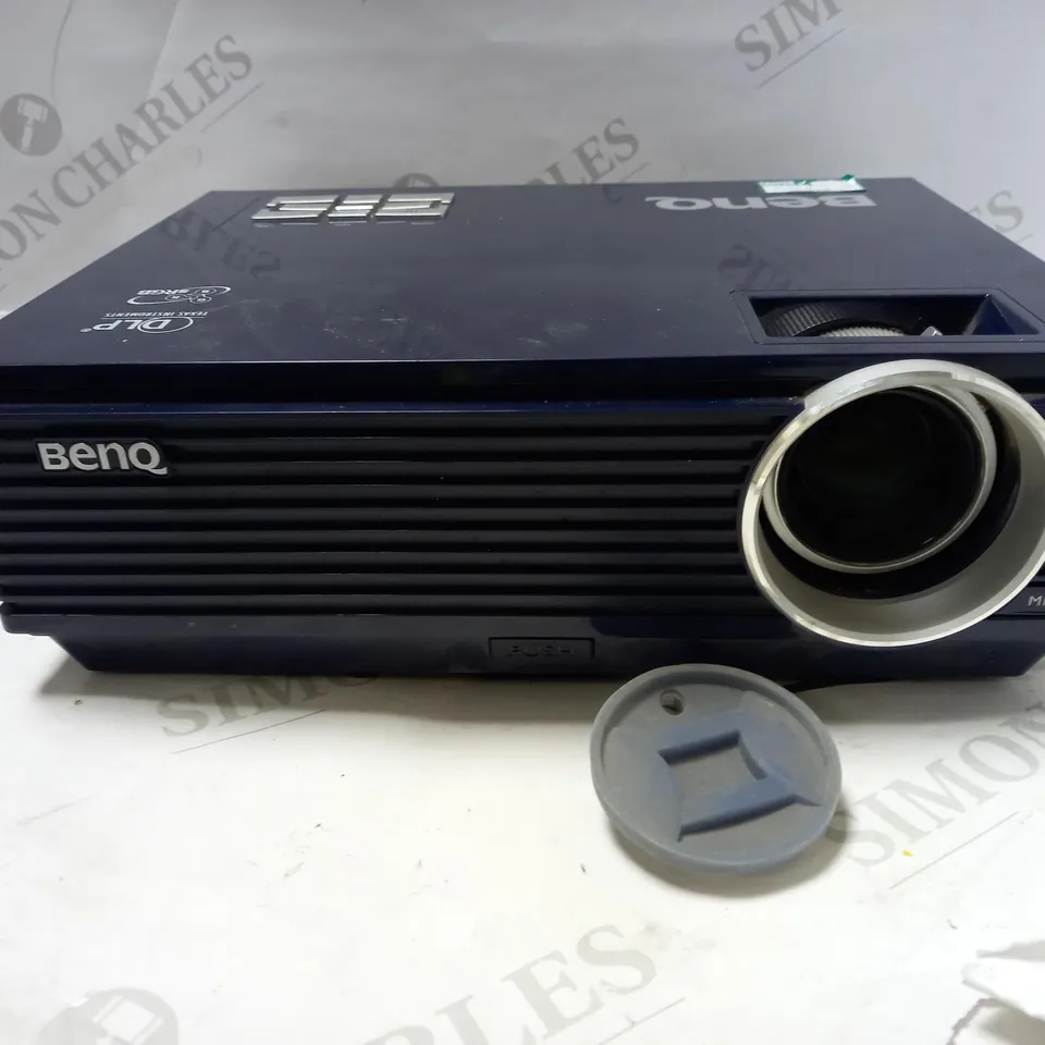 BENQ -MP620- VIDEO PROJECTOR
