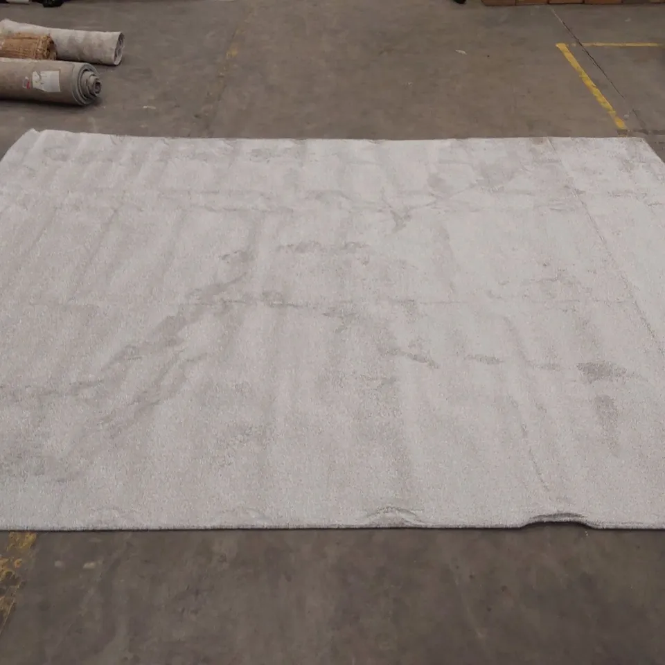 CAMBRIDGE RUG  - GREY // SIZE: 300 X 400cm