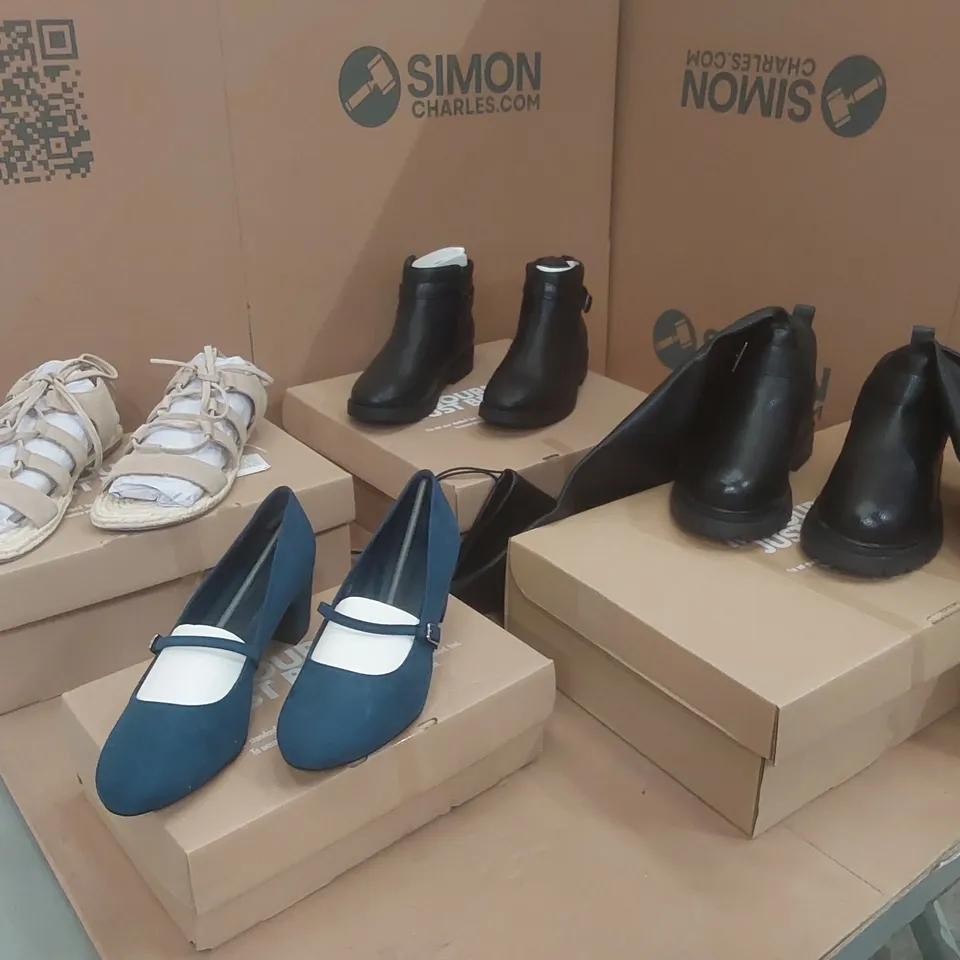 PALLET CONTAINING APPROXIMATELY 60x BRAND NEW DESIGNER SHOES INCLUDING: JD WILLIAMS BOOTS, SIMPLY BE SANDALS, JD WILLIAMS BOOTS, JD WILLIAMS HIGH HEELS ECT