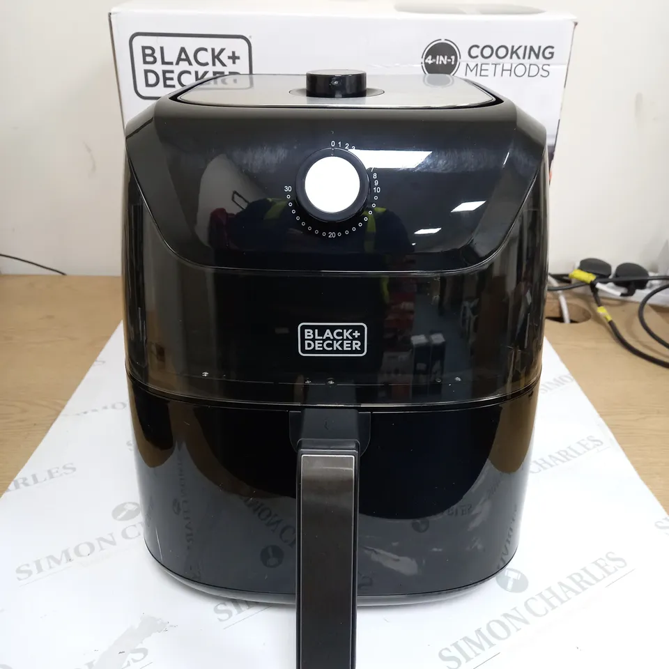 BLACK & DECKER 7L AIR FRYER 