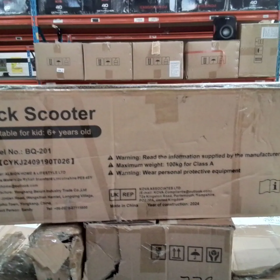 BOXED KIDS KICK SCOOTER 