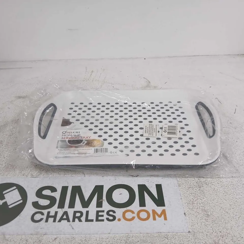 DIV CHI SET OF 2 NON SLIP SERVING TRAYS