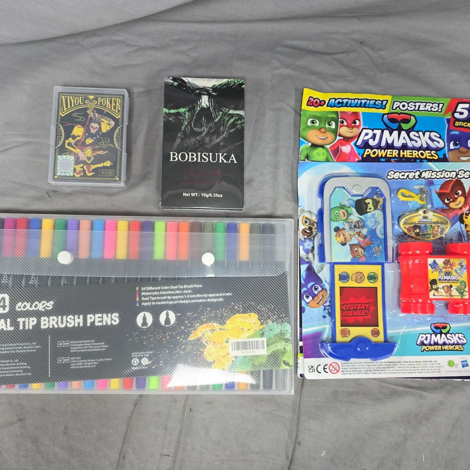 APPROXIMATELY 10 ASSORTED TOYS AND GAMES TO INCLUDE FACE PAINT KIT, COLOURED PENS, ETC