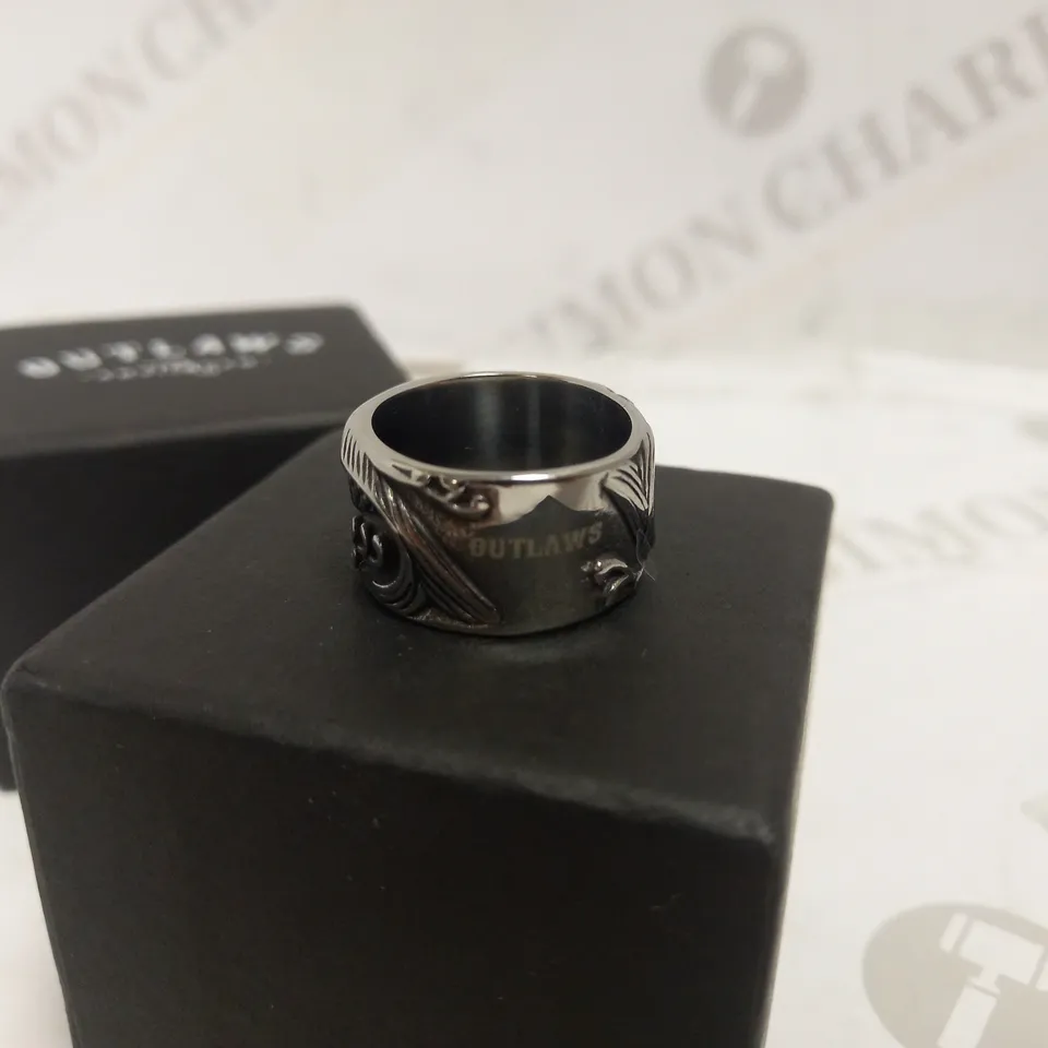 OUTLAWS AMSTERDAM FISH DESIGN RING