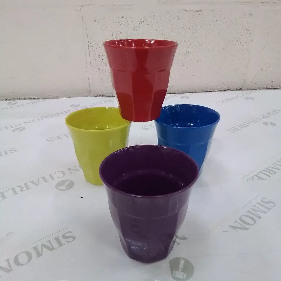 4 PIECE KIDS DRINKING CUP SET 