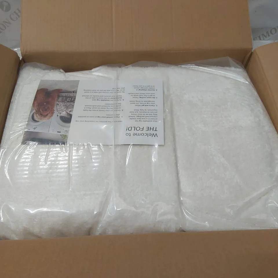 BOXED SOLID MACHINE WOMEN / POWER LOOMED OFF-WHITE RUG - 4 x 6'