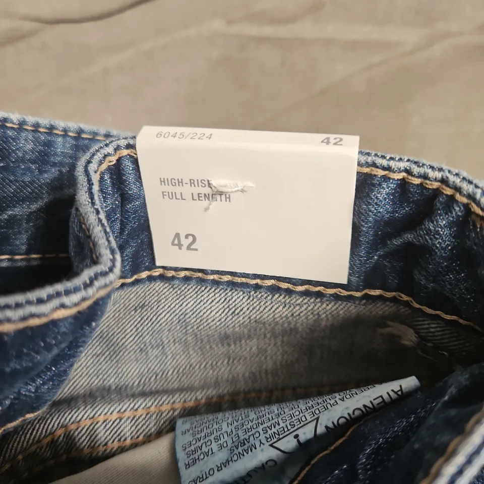 DENIM JEANS – HIGH-RISE, FULL LENGTH, SIZE 42