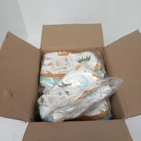 BOX OF APPROXIMATELY 12 BABY VESTS 4PACK IN ASSORTED SIZES