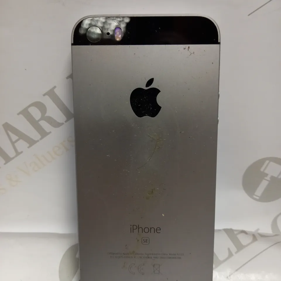 APPLE IPHONE SE SMARTPHONE 