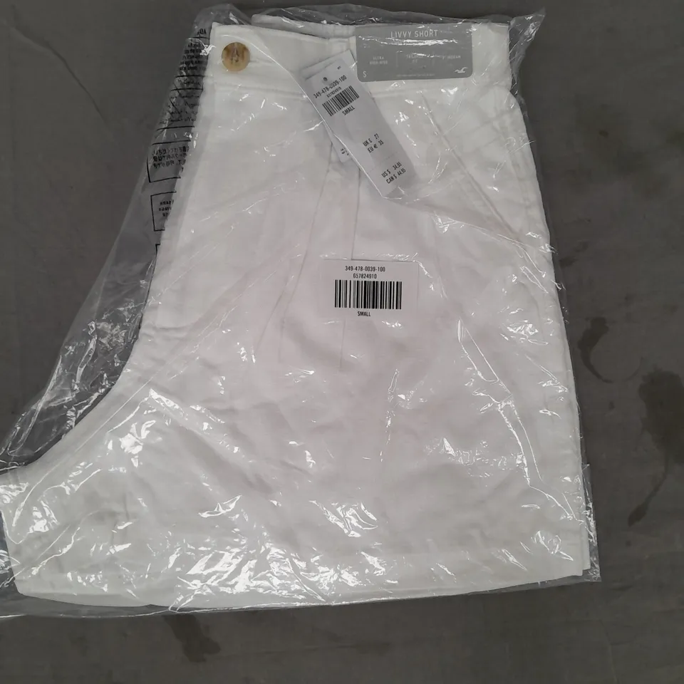 HOLLISTER LIVVY SHORTS IN WHITE SIZE SMALL