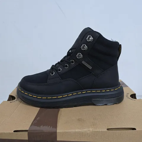 BOXED DR. MARTENS CREWSON CHUKKA PADDED BOOTS, BLACK - UK SIZE 4