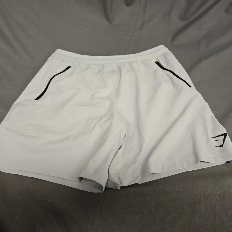 GYMSHARK APEX 7 HYBRID SHORT SIZE SMALL