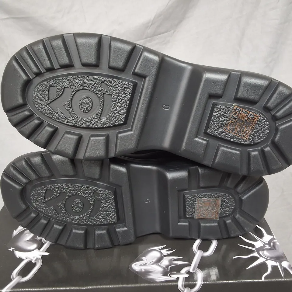 BOXED PAIR OF KOI BANE OF EXILE TRAINERS - UK 6