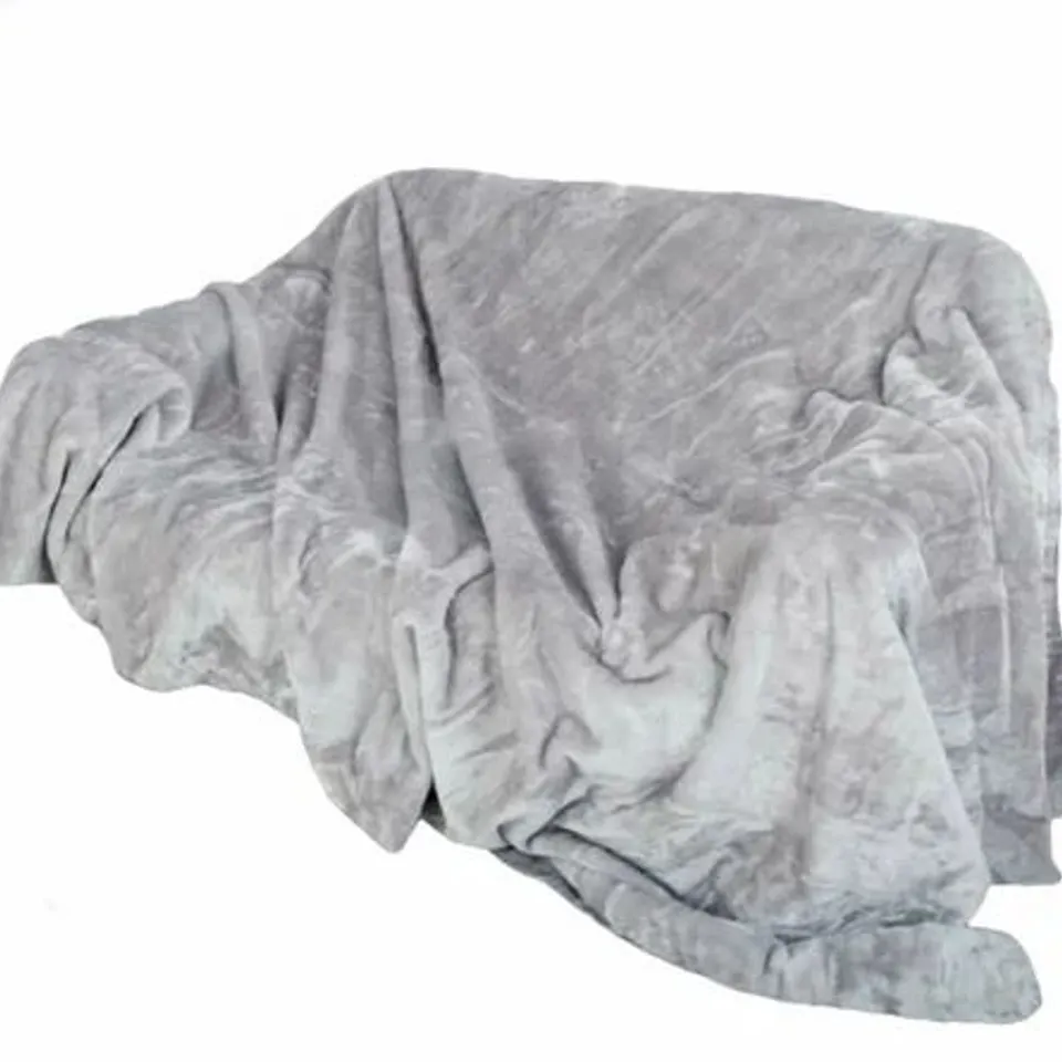 CODY THROW SIZE: W240 X L200CM COLOUR: SILVER