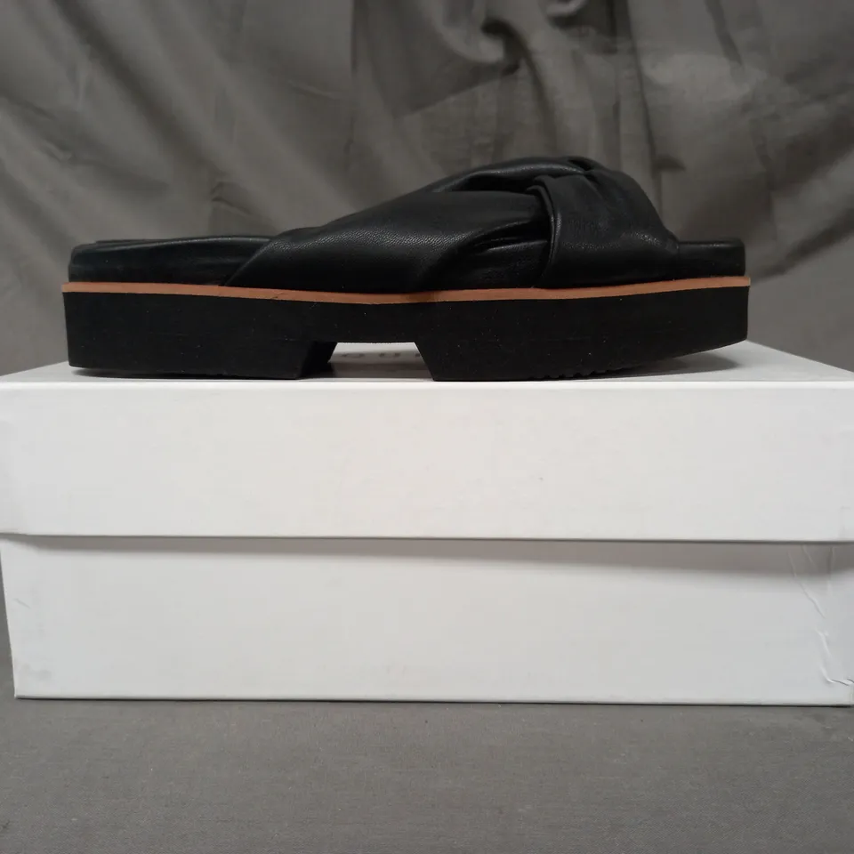 BOXED PAIR OF EQUITARE CLARA PLATFORM OPEN TOE SANDALS IN BLACK EU SIZE 36