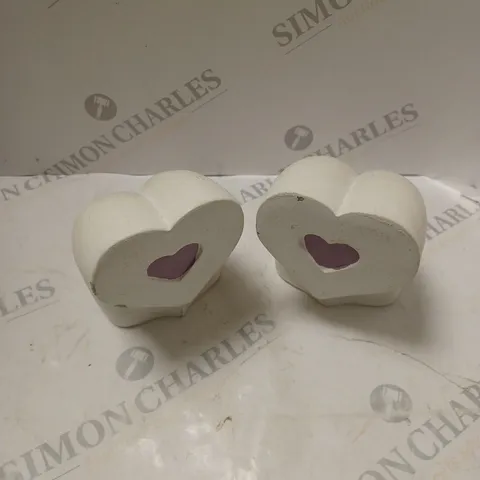 BLOCKED IN LOVE HEART SOLID BOOK ENDS