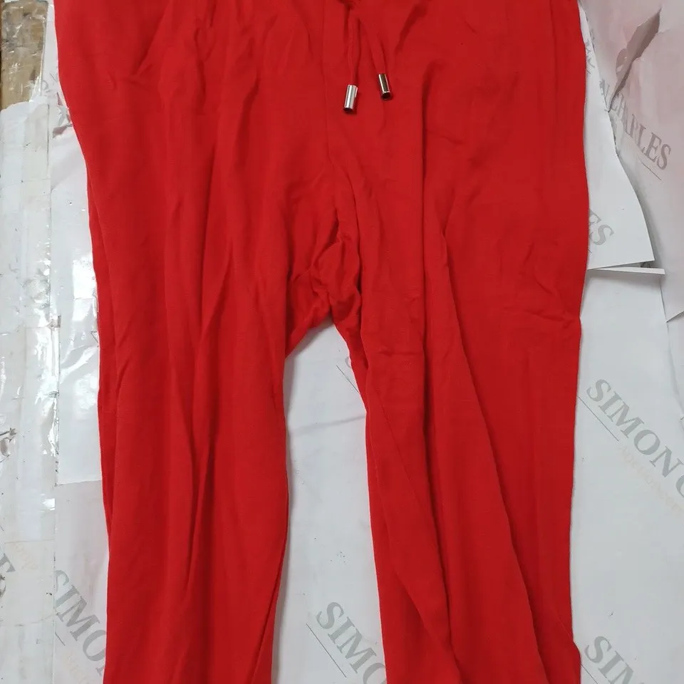 APPROXIMATELY 10 CLOTHING INCLUDING: WIDE LEG TROUSERS, SLEEVELESS BLOUSES, VELVET SHIRTS (ALL OF DIFFERENT SIZES)