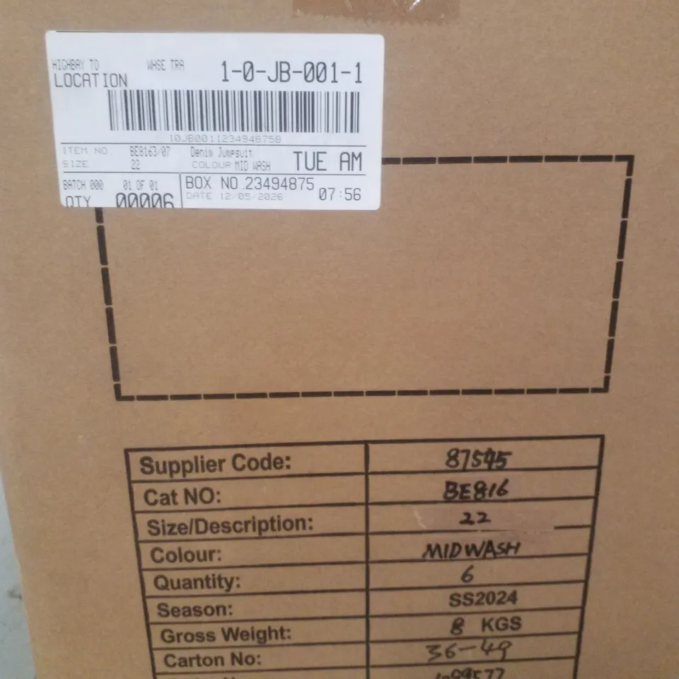 BOX CONTAINING APPROXIMATELY 6 BRAND NEW SIMPLY BE DENIM MID WASH JUMPSUITS - SIZE 22