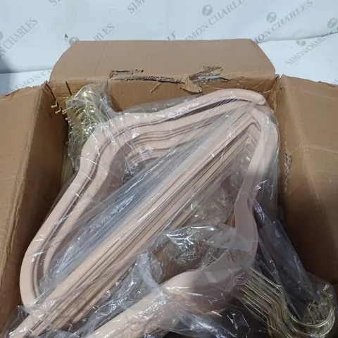 MEDIUM BOX OF HANGERS 