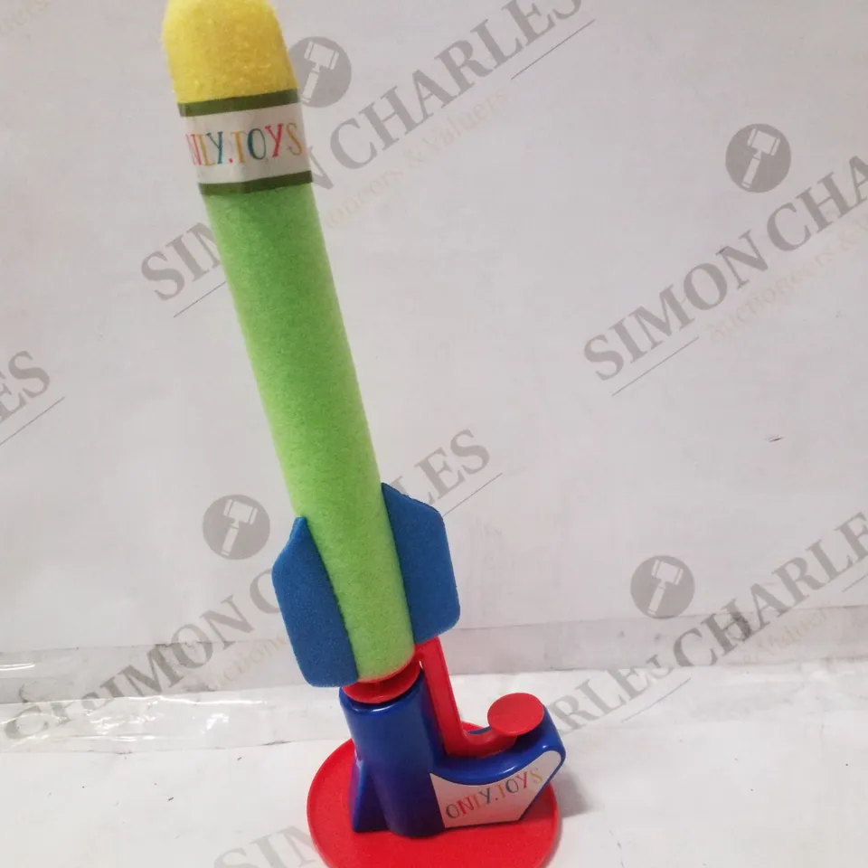 BOX CONTAINING APPROXIMATELY 180 SPRING LAUNCH ROCKET TOYS
