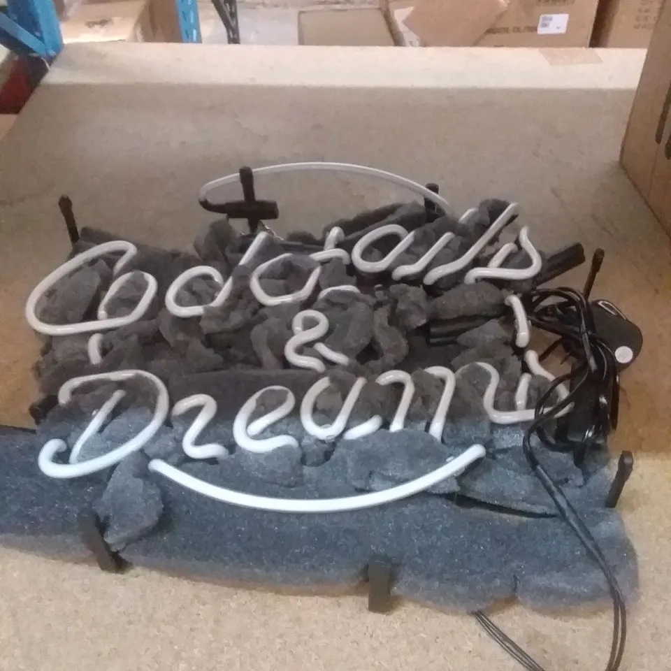 'COCKTAIL DREAMS' NEON SIGN