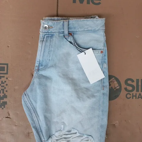 ZARA DISTRESSED BERMUDA DENIM SHORTS IN LIGHT BLUE SIZE UK 8