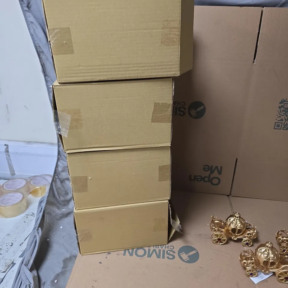 4 BOXES OF ASSORTED GISELA GRAHAM SMALL DECORATIONS 