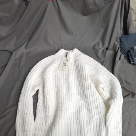 PHASE EIGHT REAGAN CHENILLE KNIT IVORY SWEATER – SIZE S